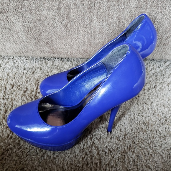 Blue Heels - Picture 4 of 5